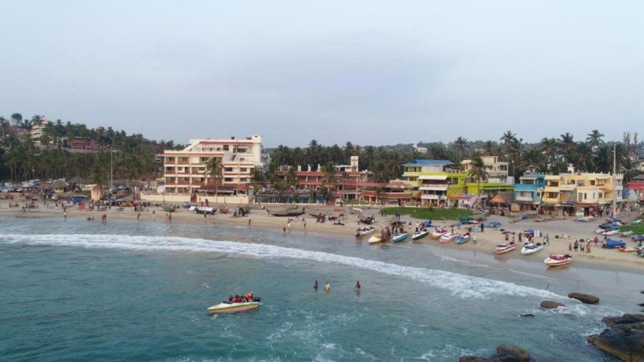 Seaface Beach Resort Kovalam Bagian luar foto