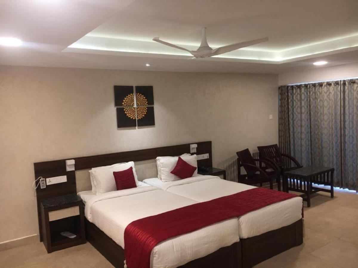 Seaface Beach Resort Kovalam Ruang foto
