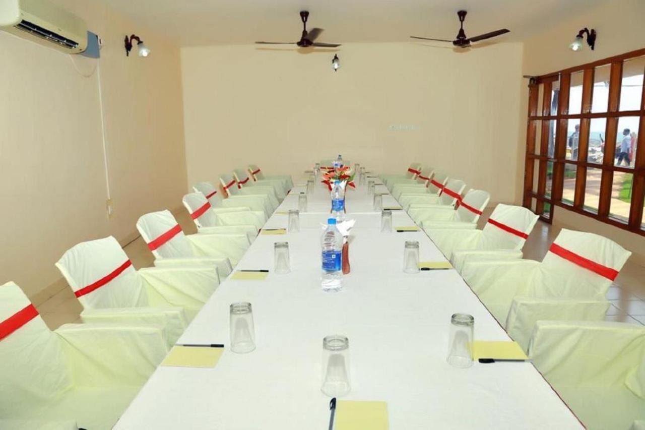 Seaface Beach Resort Kovalam Bagian luar foto