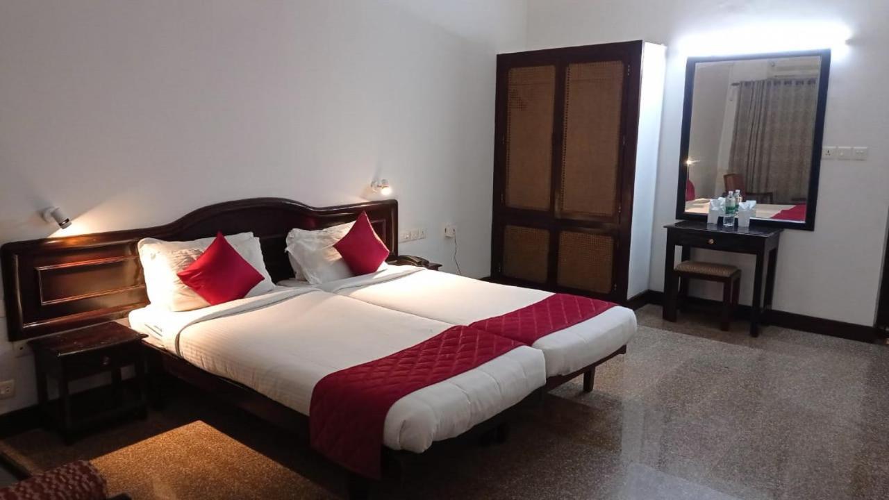 Seaface Beach Resort Kovalam Ruang foto